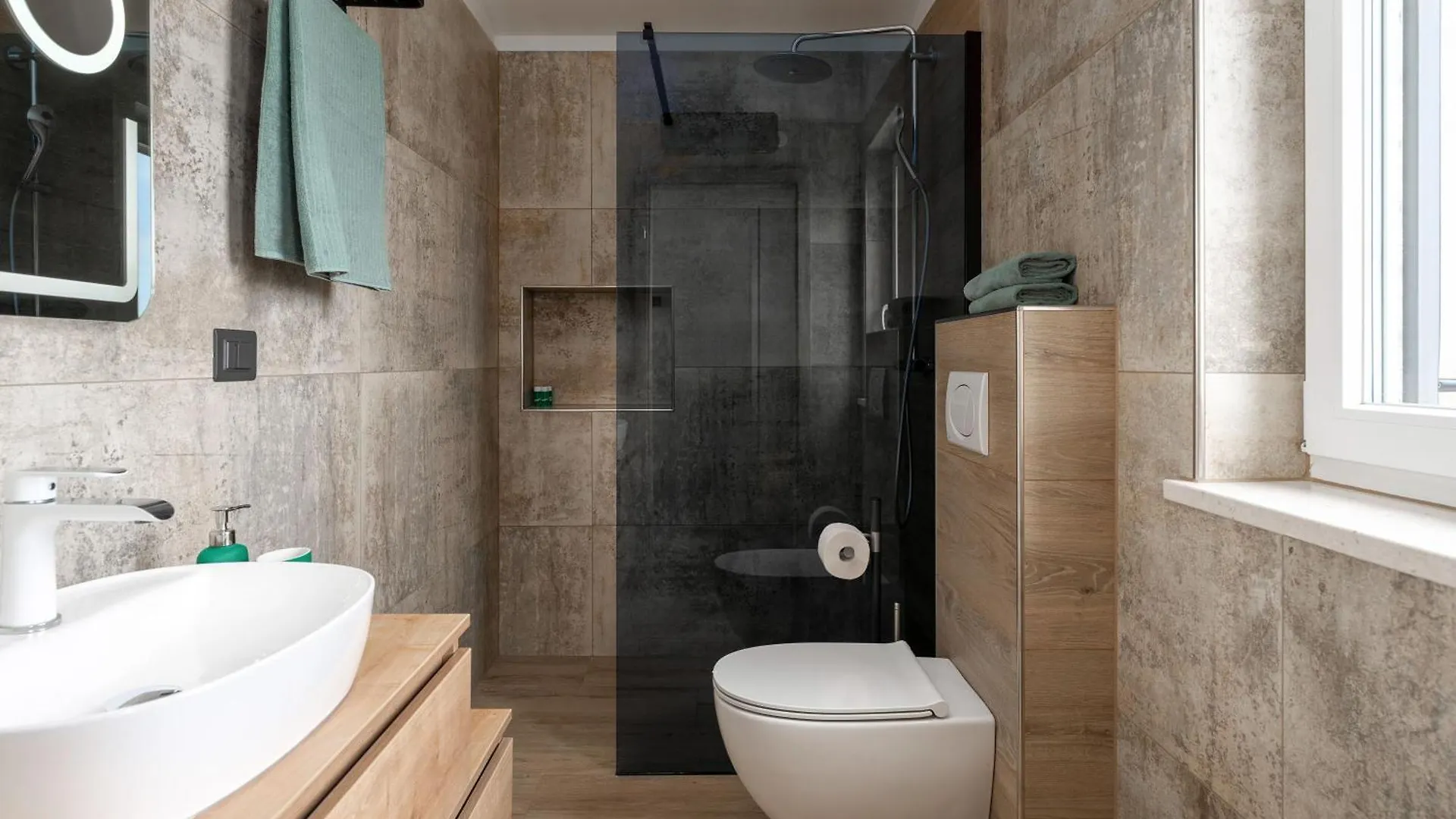 Mediterranean Villa Anatai With Sauna & Tennis Court Drenje  別荘 Drenje (Istria)