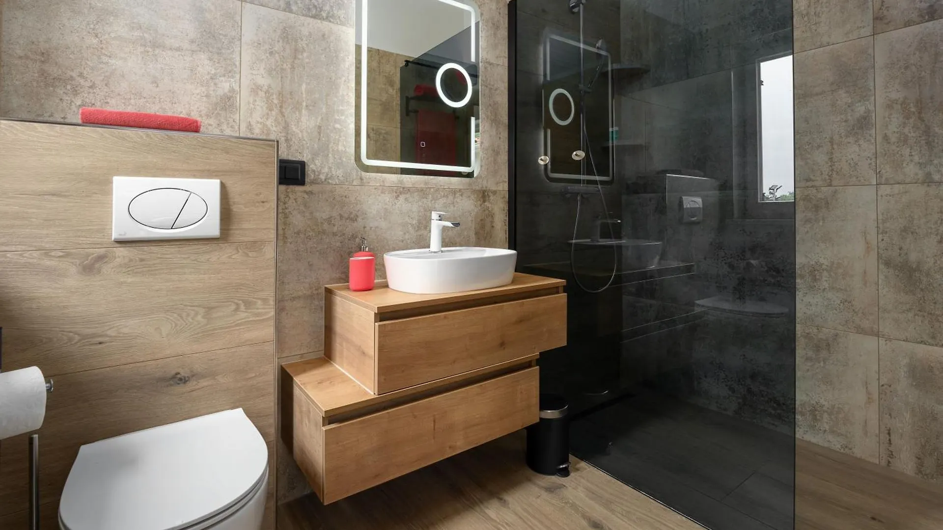 別荘 Mediterranean Villa Anatai With Sauna & Tennis Court Drenje  クロアチア